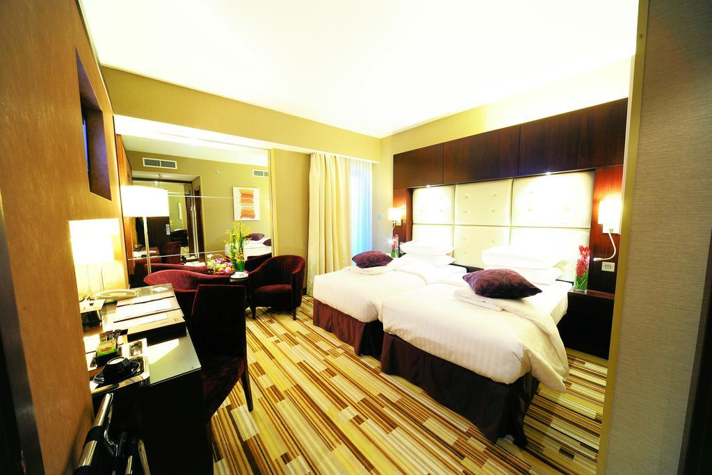 Monaco Hotel Dubai Eksteriør bilde